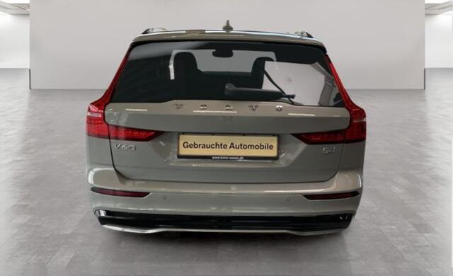 Volvo V60 2.0 B4 Plus Dark, HARMAN/KARDON, LEDER, Elektrische stoelen met geheugen . Een proefrit levert het bewijs. Neem contact op en we maken een afspraak!