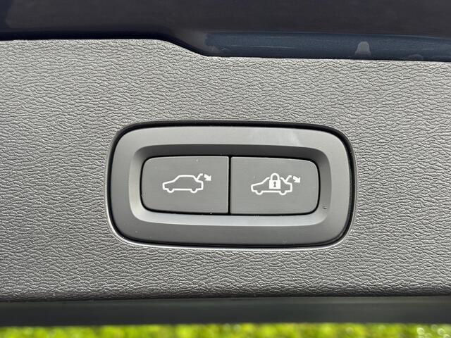 Volvo V60 2.0 T6 Plug-in hybrid AWD Plus Dark | Memory seat | Trekhaak | H&K Audio | 360 Camera