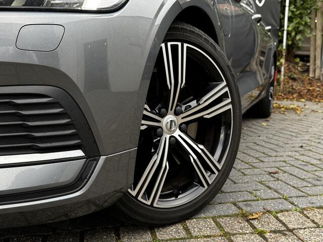 Volvo V60 2.0 T6 Twin Engine AWD Inscription PHEV - Schuifdak - Lederen bekleding - Massage stoelen - Wegklapbare trekhaak