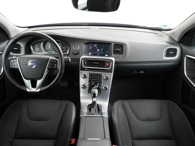 Volvo V60 1.5 T3 Summum Automaat Navigatie Stoelverwarming
