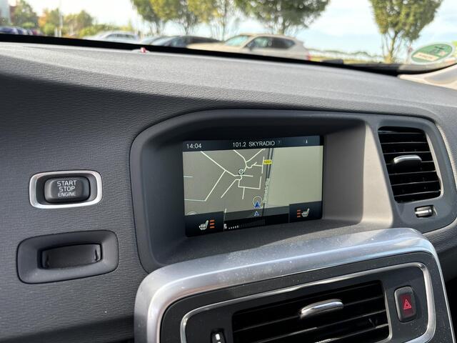 Volvo V60 2.0 T4 Nordic+ | Adaptive Cruise Control | Standkachel | Nieuwstaat! | Dealeronderhouden |