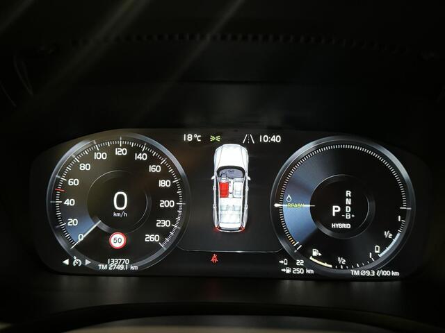 Volvo V60 2.0 T6 Twin Engine AWD Momentum Pro Aut. | navi | carplay | trekhaak | SOH 94% |