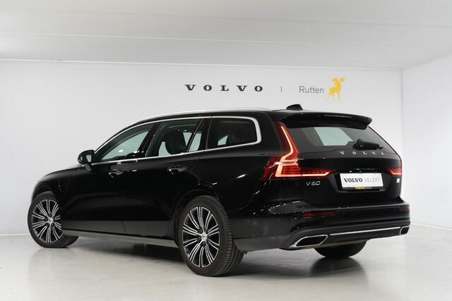 Volvo V60 T6 340PK Automaat Recharge AWD Inscription Semi-elektrisch inklapbare trekhaak / Lederen bekleding / Stoel- en stuurverwarming / Harman Kardon / Volvo On-Call / Keyless Entry / Elektrische stoelen met geheugen / Apple Carplay /