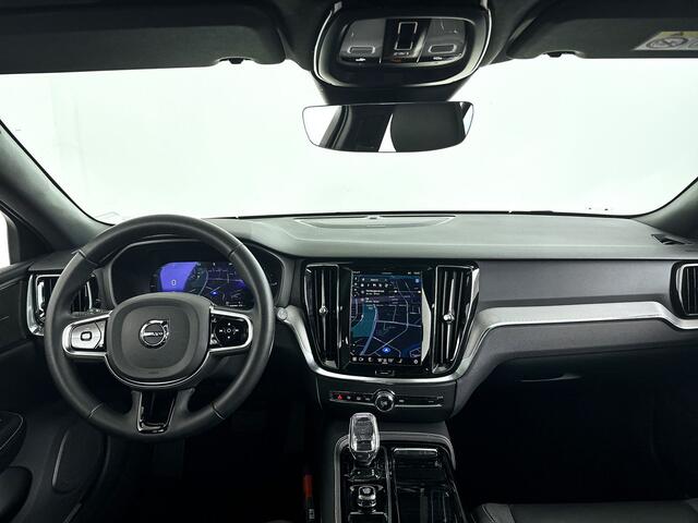 Volvo V60 T6 Aut. Plug-in hybrid AWD Plus Dark | Panoramadak | 360° camera | Stoel- en Stuurverwarming | Harman Kardon | Trekhaak