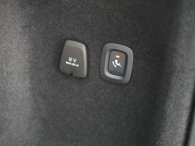 Volvo V60 T6 AWD Plus Bright Plug In Hybrid 350pk Dealer O.H PHEV | Trekhaak Af Fabriek | Panodak | 360 Camera | Adaptive Cruise | Lederen Sportstoelen Memory & Verwarmd | Google Assistent | Apple Carplay | Virtual | Keyless | Blis | Stuur Verwarmd |