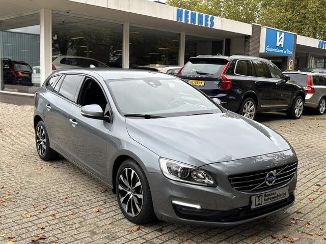 Volvo V60 2.0 T4 Polar+ Dynamic Leder Xenon