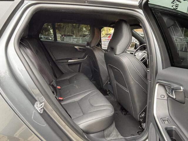 Volvo V60 2.0 T4 Polar+ Dynamic Leder Xenon