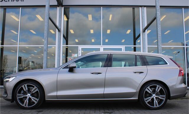 Volvo V60 T5 Automaat Momentum | Verw. Voorstoelen | PDC V+A | El. Trekhaak | AppleCarplay | 19" LMV