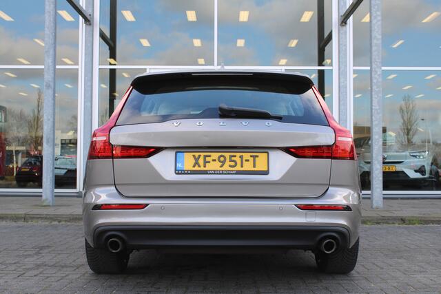 Volvo V60 T5 Automaat Momentum | Verw. Voorstoelen | PDC V+A | El. Trekhaak | AppleCarplay | 19" LMV