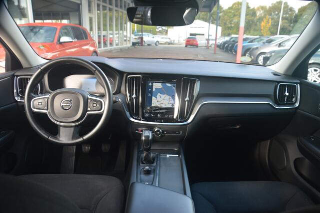Volvo V60 2.0 D3 Momentum | Navigatie | Camera | Full LED | Stoelverwarming | NL auto!! |