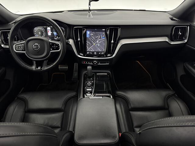 Volvo V60 2.0 T6 Twin Engine AWD 340PK R-Design | Pano | Memory | HuD | Sfeer | Massage | 360° | Trekh. | Stoel/Stuur verwarmd