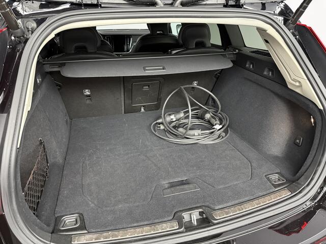 Volvo V60 2.0 T6 Plug-in hybrid AWD Plus Dark