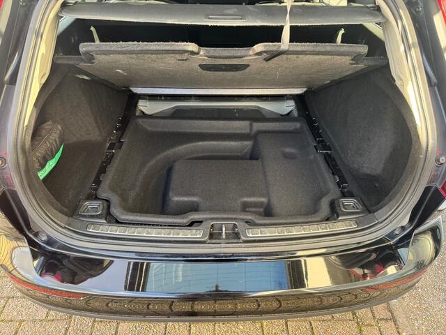 Volvo V60 2.0 B3 Momentum Advantage | 1e eigenaar | Automaat | Cruise control | Keyless entry | Navigatiesysteem | APK tot 26-03-2027 | NAP |