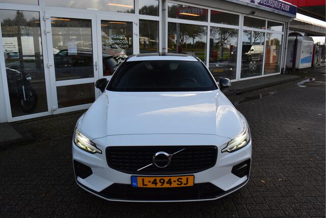 Volvo V60 2.0 B4 R-Design | Pano | Pilot | Adaptive | Orig. NL |