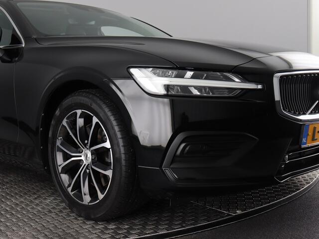 Volvo V60 2.0 B4 Momentum Business (NL-Auto / H&K / Stoel-Stuurverw. / ACC)
