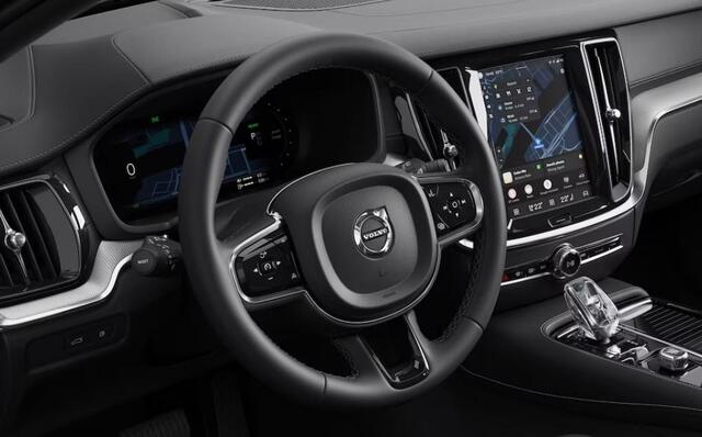 Volvo V60 2.0 T8 Plug-in hybrid AWD Ultra Dark Performance Edition | Polestar Tuning | Black Pack | Panoramadak | 360 Camera | Head Up Display | Lighting Pack |