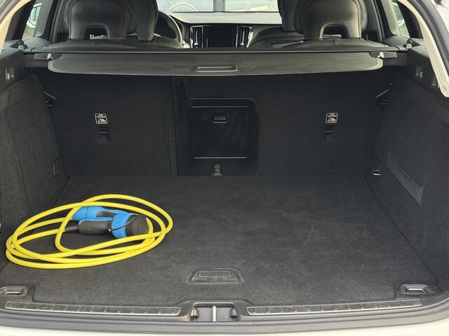 Volvo V60 2.0 T6 TE AWD Momentum Pro Leder | Camera | Carplay |