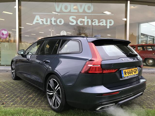 Volvo V60 2.0 B3 R-Design Automaat | Rijklaar incl 12 mnd Bovag | Panoramadak Trekhaak Keyless Carplay/Android