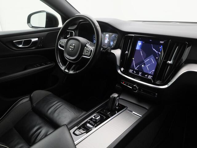 Volvo V60 2.0 B3 R-Design | CAMERA | ADAPTIVE | KEYLESS | STOEL- EN STUURVERW.