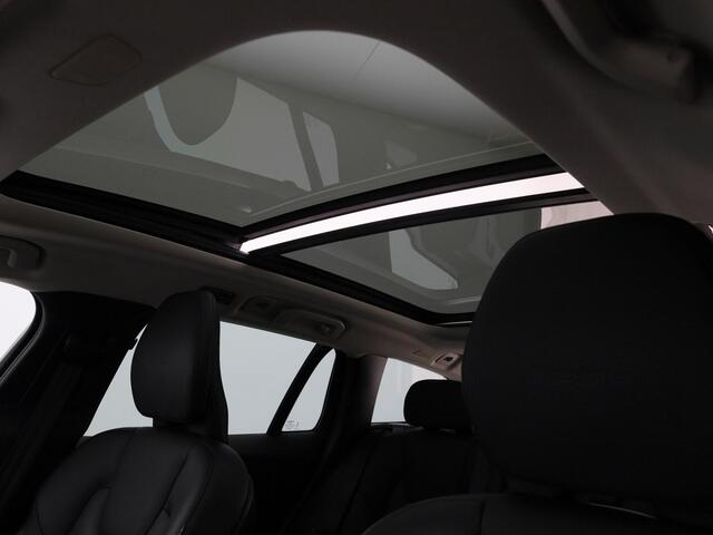 Volvo V60 2.0 T8 Twin Engine AWD Inscription | PANO | CAMERA | ADAPTIVE | KEYLESS