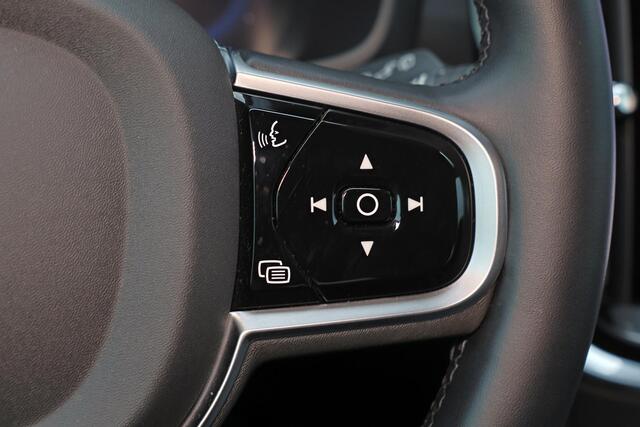 Volvo V60 T6 Recharge AWD Plus Dark - IntelliSafe Assist & Surround - 360º Camera - Harman/Kardon audio - Adaptieve LED koplampen - Verwarmde voorstoelen, stuur & achterbank - Parkeersensoren voor & achter - Elektr. bedienb. voorstoelen met geheugen - Extra getint 