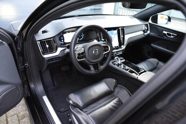 Volvo V60 2.0 T8 Plug-in hybrid AWD Plus Bright