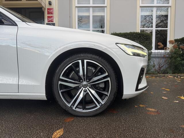 Volvo V60 2.0 T6 Recharge AWD R-Design, Memory