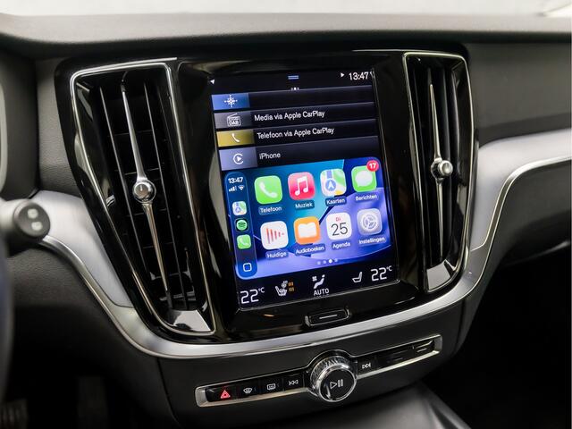 Volvo V60 2.0 B3 Sport 177Pk Automaat (APPLE CARPLAY, GROOT NAVI, STUUR/STOELVERWARMING, GETINT GLAS, ADAPTIVE CRUISE, SPORTSTOELEN, TREKHAAK, PARKEERSENSOREN, NIEUWSTAAT)