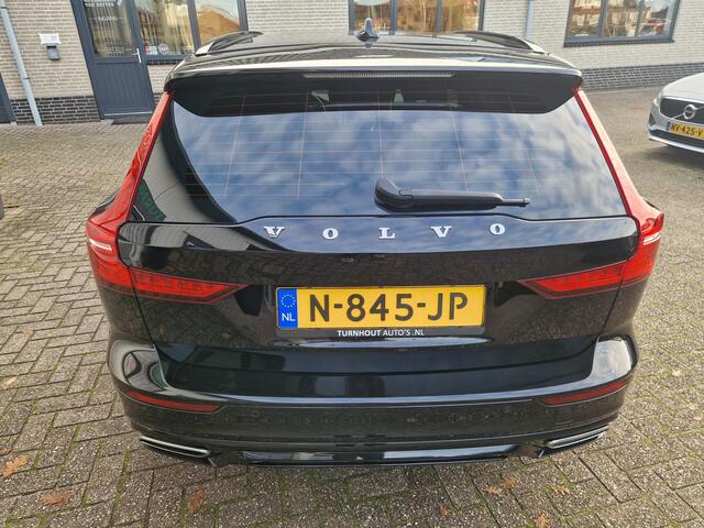 Volvo V60 2.0 B3 R-Design Panoramadak | B&W | NL Auto!