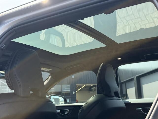 Volvo V60 T6 Automaat Recharge Plus Dark, Premium audio By Harman Kardon | 360 Graden Camera | Panorama Dak | Verwarmde Voorstoelen En Achterbank | Trekhaak | Verwarmbare Voorruit