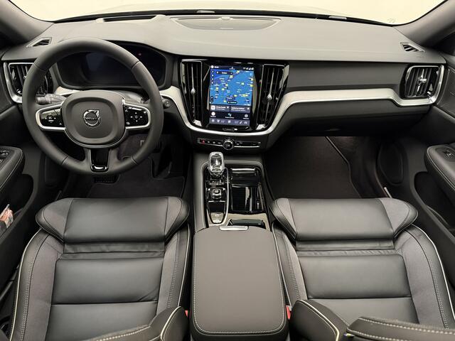Volvo V60 T6 350pk AWD Plus Dark / NIEUW ¤4300,- Voorraadkorting / Panoramisch dak / Head-up display / Keyless / 360Camera / H&K Audio / Sportstoelen.
