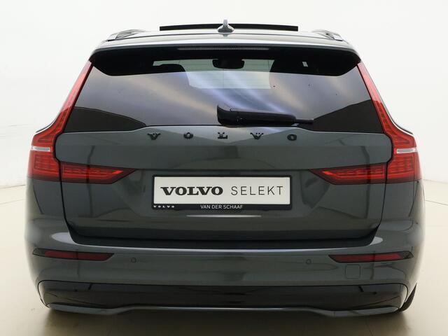 Volvo V60 T6 350pk AWD Plus Dark / NIEUW ¤4300,- Voorraadkorting / Panoramisch dak / Head-up display / Keyless / 360Camera / H&K Audio / Sportstoelen.