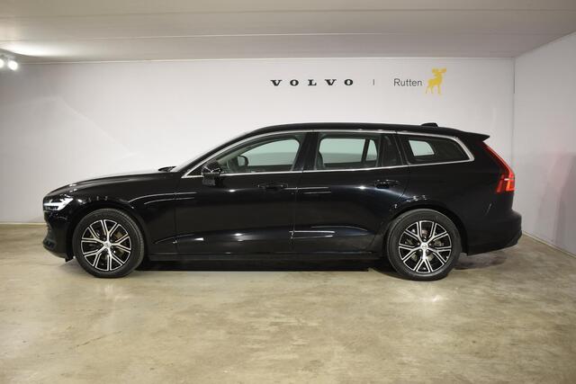 Volvo V60 B4 211PK Automaat Core / Navigatie / Achteruitrijcamera / Elektrische achterklep / LM Velgen / Elektr. Trekhaak / Parkeersensoren voor+achter