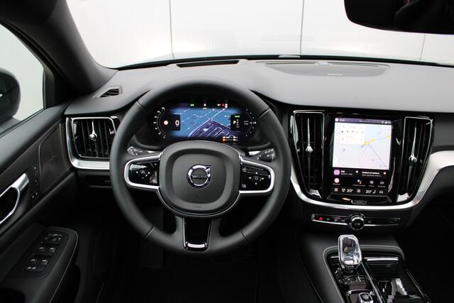 Volvo V60 T6 Plug-in hybrid AWD Plus Dark | Premium | Sport Stoelen | 19" Velgen