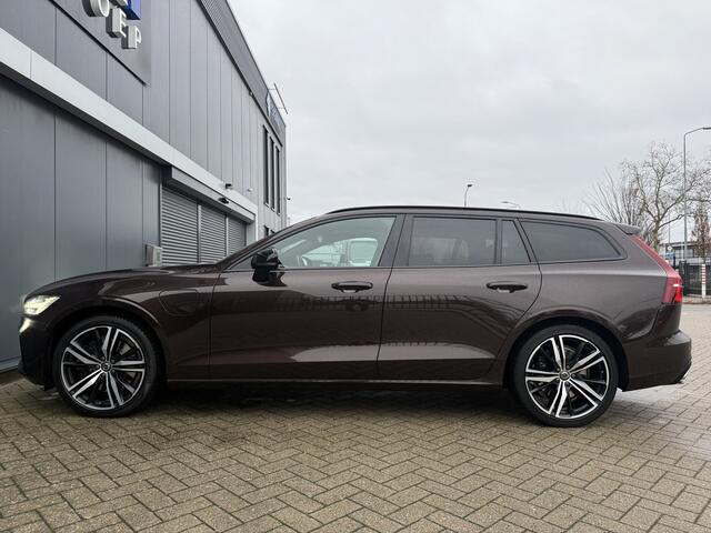 Volvo V60 2.0 T8 Twin Engine AWD Inscription Dealer onderhouden, trekhaak, 4 seizoensbanden, pano, plug-in hybrid BOMVOL!!