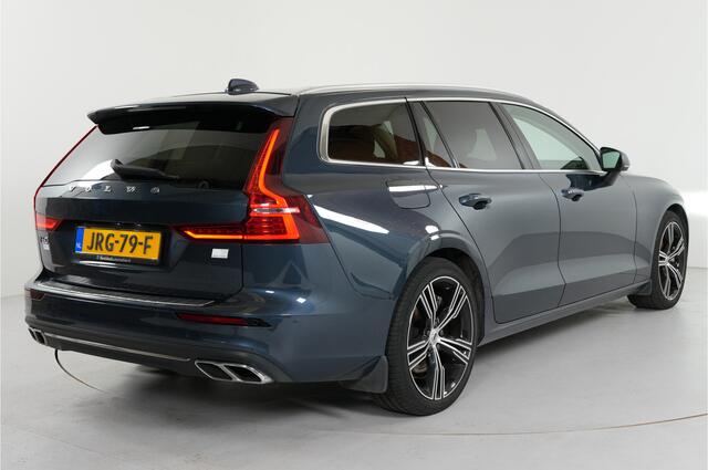 Volvo V60 2.0 T8 Recharge PHEV 455 pk Plus Bright AWD | Pano | Harman kardon | DAB+ |