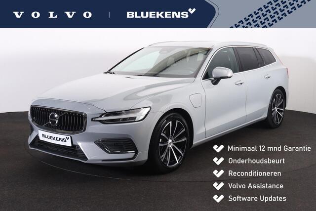 Volvo V60 T6 Recharge AWD Core - Parkeercamera achter - Verwarmde voorstoelen, stuur & achterbank - Parkeersensoren voor & achter - Cruise control - Extra getint glas - 18' LMV