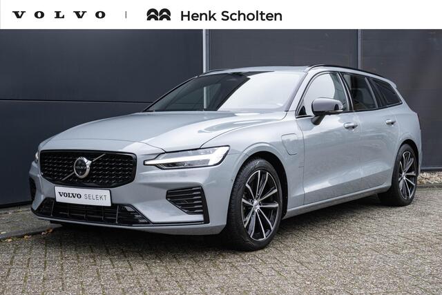 Volvo V60 T6 Plug-in hybrid AWD Plus Dark | Verwarmbare Voorstoelen (met geheugen), Stuurwiel en Achterbank | Semi-Elektrische Trekhaak | Verwarmbare Voorruit | Premium Audio by Harman Kardon | 360-Camera