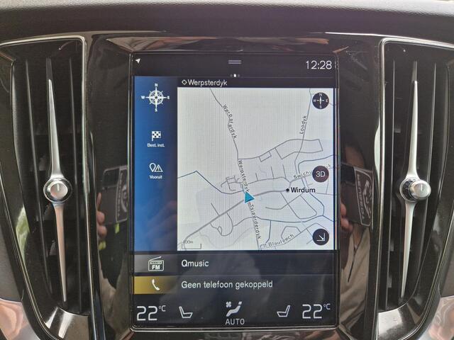 Volvo V60 2.0 T4 Momentum | Trekhaak | Navigatie | Achteruitrijd Camera | Stoelverwarming | Climate & Cruise Control |