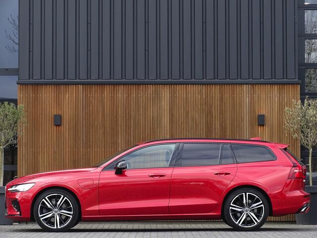 Volvo V60 T8 390PK Twin Engine / AWD / R Design / LED