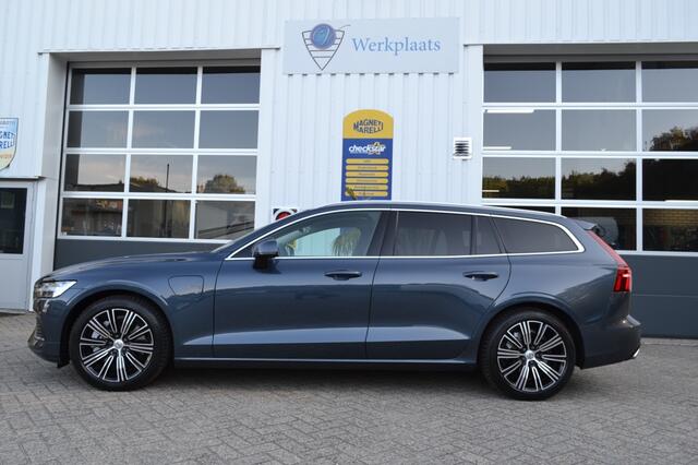 Volvo V60 PHEV 2.0 T8 AWD R. R-Des.