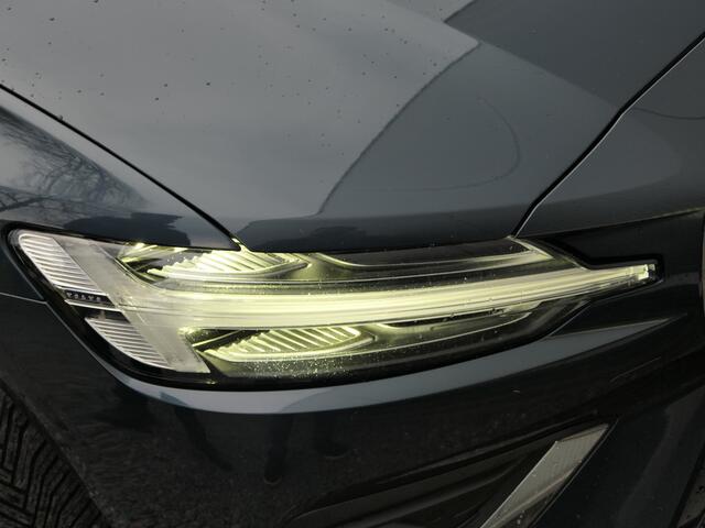 Volvo V60 B3 AUT Inscription DAB+ / Camera / Pilot assist / Stuurverwarmin