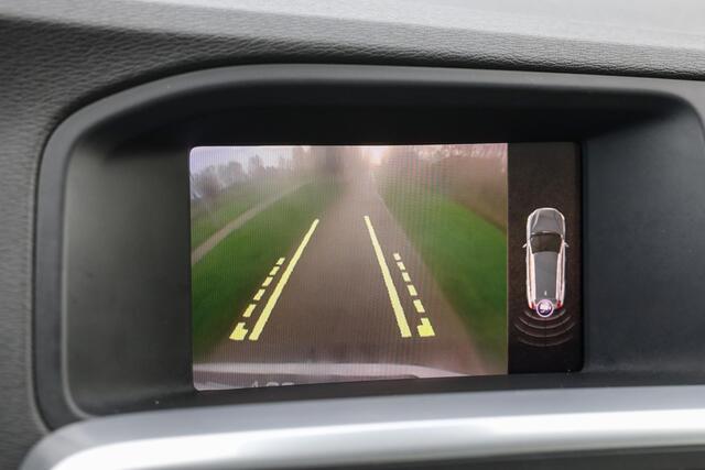 Volvo V60 1.5 T3 Kinetic ? Stuurverwarming ? Trekhaak ? Camera