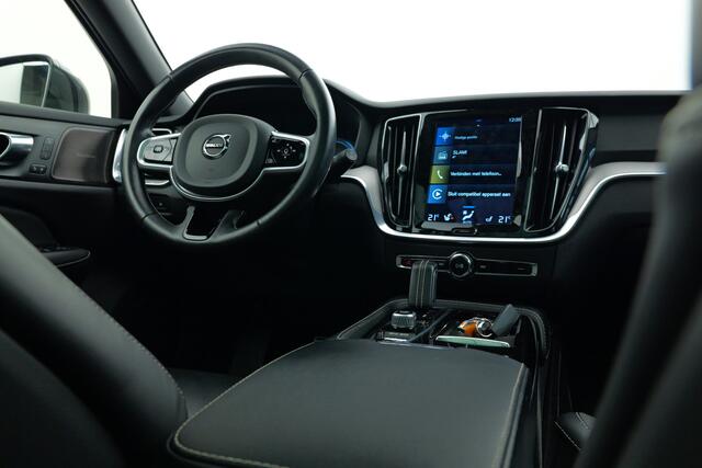 Volvo V60 2.0 T6 Recharge AWD R-Design | Harman Kardon | Pano | Trekhaak