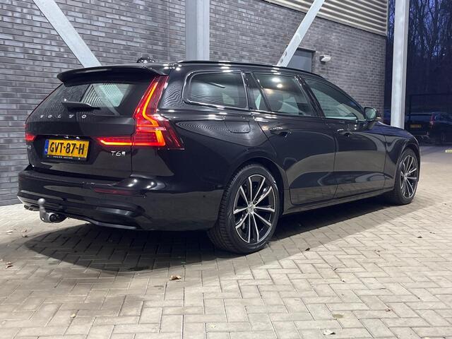Volvo V60 2.0 T6 Plug-in hybrid AWD Plus Dark | Panoramadak | Trekhaak | 360 Camera | Harman/Kardon | Stoel+Stuurverwarming