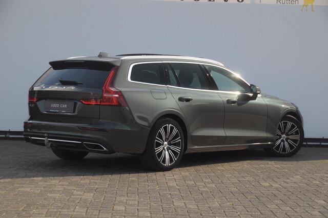 Volvo V60 T6 340PK Automaat Recharge AWD Inscription Trekhaak / Adaptieve cruise control /BLIS / Parkeersensoren met camera / Stoel - en stuurwielverwarming / Elektrische stoelen met geheugen / Getint glas / Apple carplay / Keyless entry / Elektrische achterklep