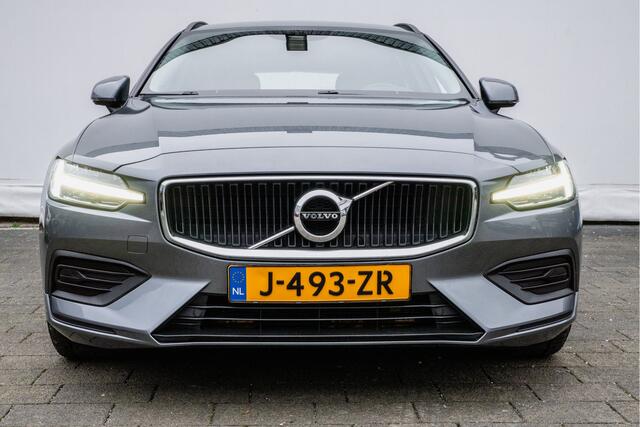Volvo V60 2.0 B3 Momentum Advantage Trekhaak/ Navigatie/ Carplay/ Pdc/ Cruise control/ Dab/ 17" Lmv