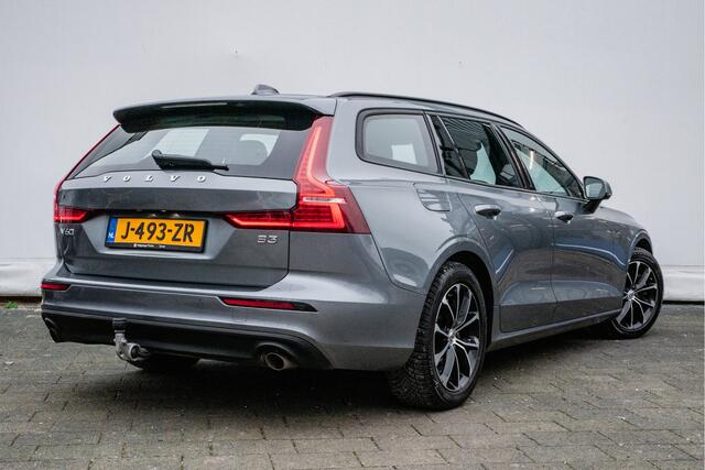 Volvo V60 2.0 B3 Momentum Advantage Trekhaak/ Navigatie/ Carplay/ Pdc/ Cruise control/ Dab/ 17" Lmv