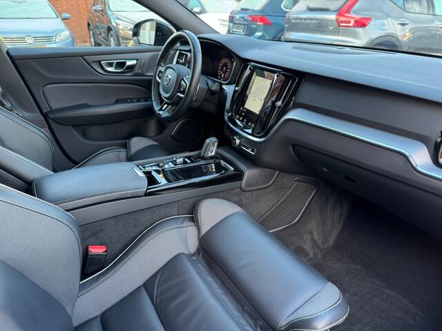 Volvo V60 2.0 T8 Twin-Engine AWD R-Design Camera Harman/Kardon Leder Memory Pilot Assist Trekhaak