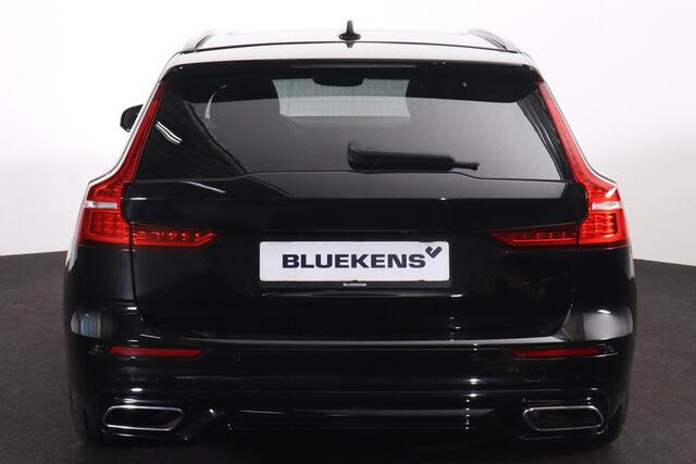 Volvo V60 T4 R-Design - Panorama/schuifdak - IntelliSafe Assist & Surround - Camera achter - DAB+ - Harman/Kardon audio - Adaptieve LED koplampen - Verwarmde voorstoelen, stuur & achterbank - Parkeersensoren voor & achter - Harmon Kardon Audio - Voorruitverwarming